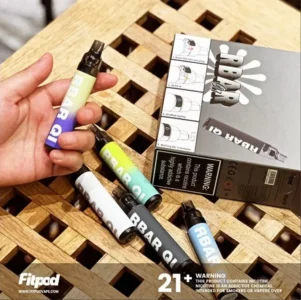 Fitpod RBAR Q1 一次性電子煙主機 便攜設計 多口味選擇 長效電池 2 Fitpod RBAR Q1 一次性注油主機
